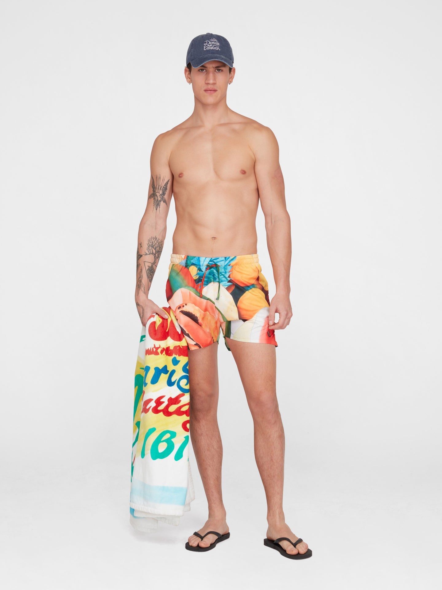 Bazurto Beach Towel
