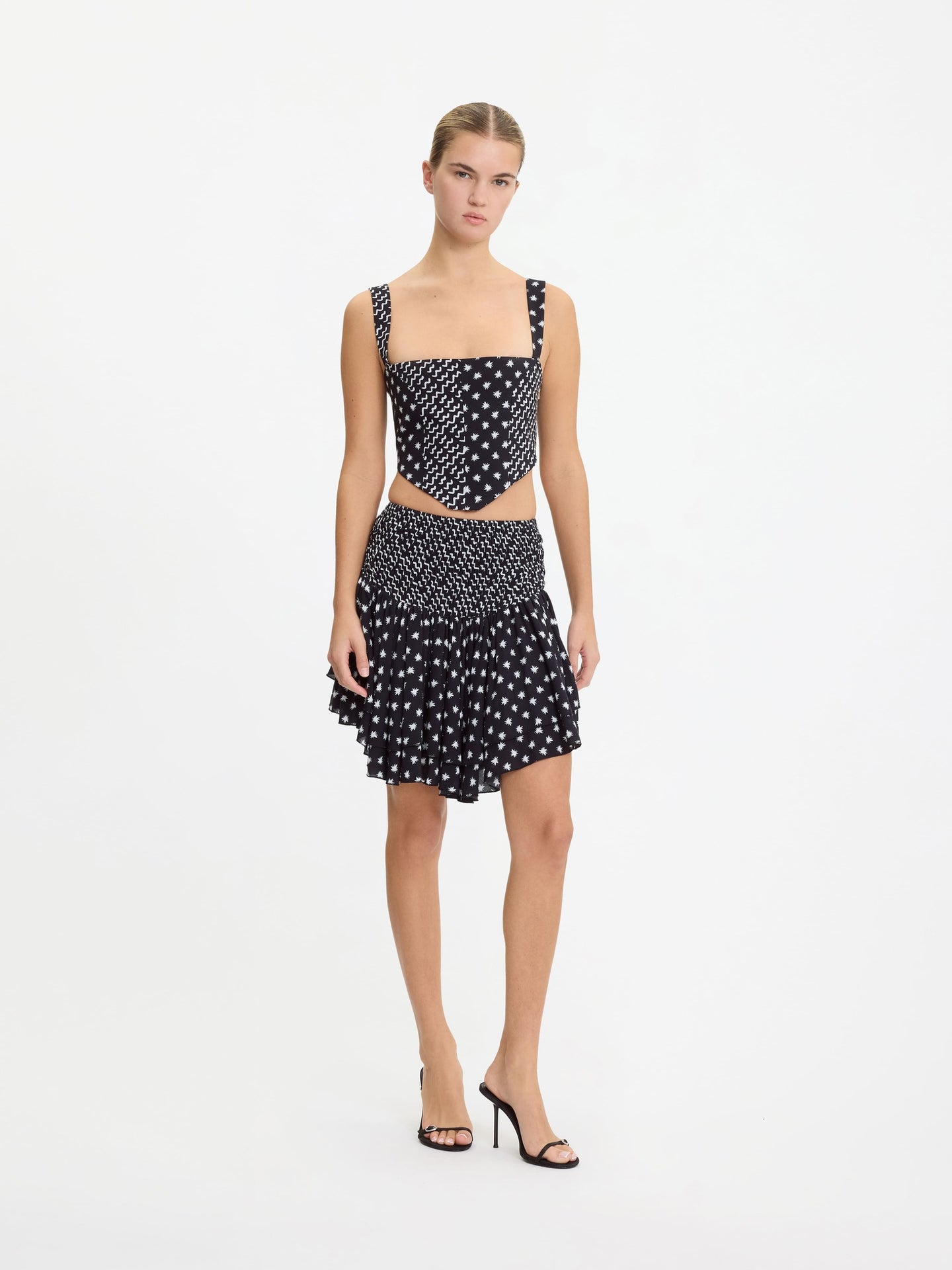 Estrellitas Y Olas Ruffled Mini Skirt