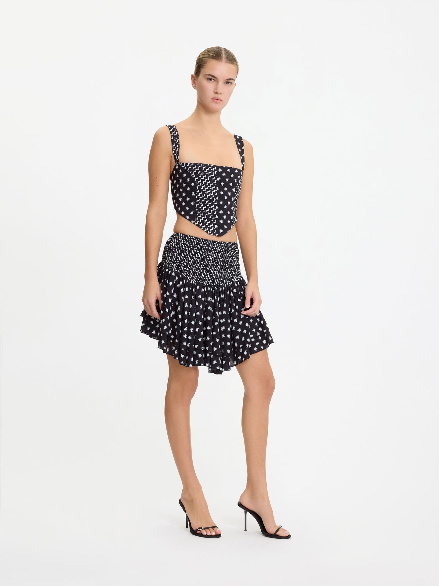 Estrellitas Y Olas Ruffled Mini Skirt