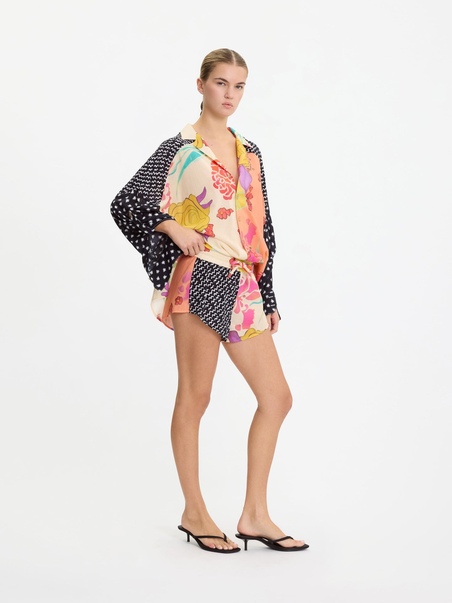 Flores Shorts